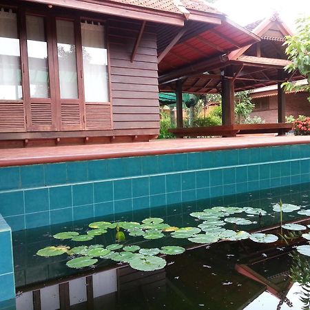Rim Nam Kong Homestay Pak Chom Exterior foto