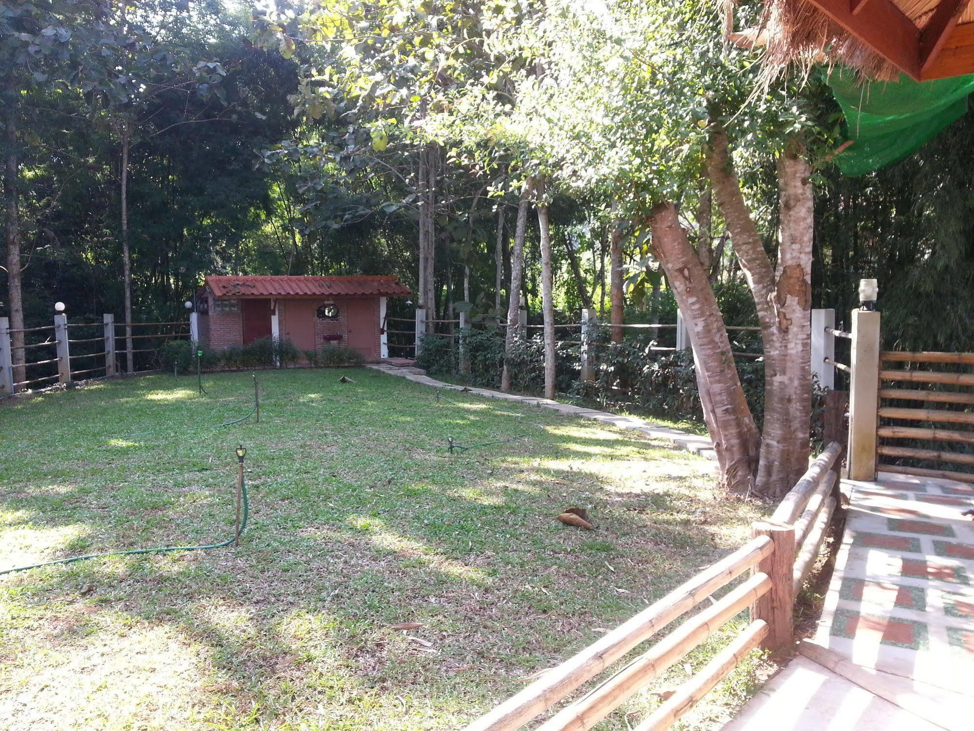 Rim Nam Kong Homestay Pak Chom Exterior foto