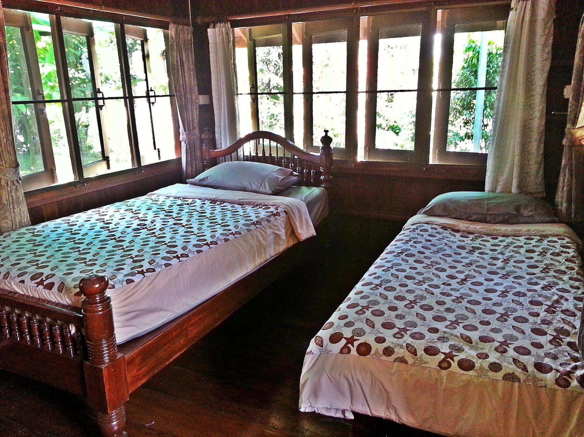 Rim Nam Kong Homestay Pak Chom Exterior foto