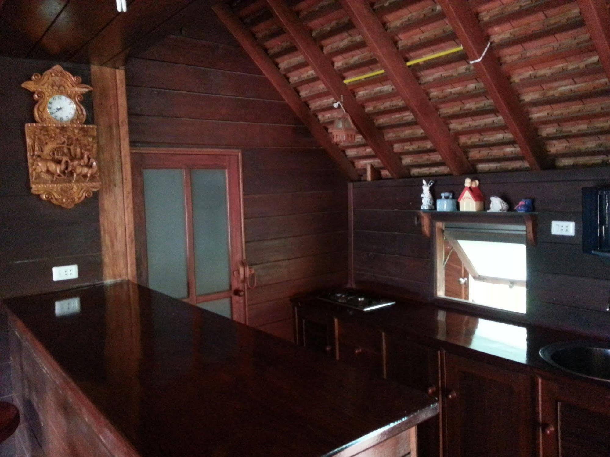 Rim Nam Kong Homestay Pak Chom Exterior foto